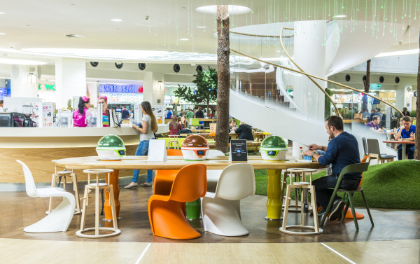 Strefa restauracyjna w Arkadii została bardziej przystosowana dla rodzin z dziećmi, fot. Unibail-Rodamco