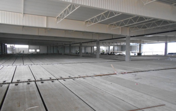 Budowa salonu Agata Meble w Lublinie na p&oacute;łmetku, fot. materiały inwestora