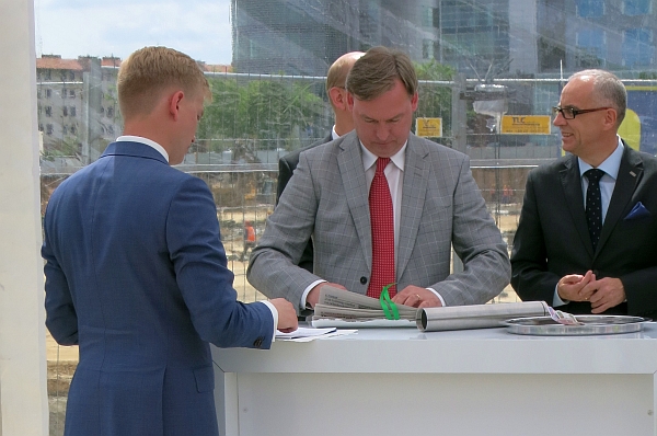 Wmurowanie kamienia węgielnego pod Business Garden Poznań