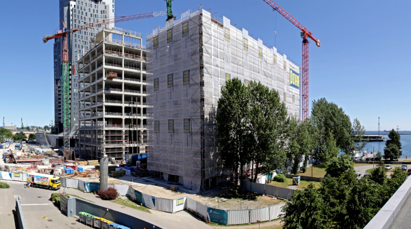 Na budowie kompleksu Gdynia Waterfront jest wznoszony hotel Courtyard by Marriott, fot. SwedeCentera