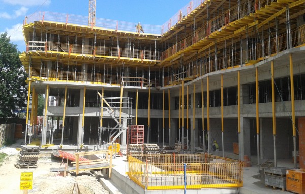 Budynek Manhattan Place będzie gotowy w II kwartale 2016 r., fot. 5th Avenue Holding 