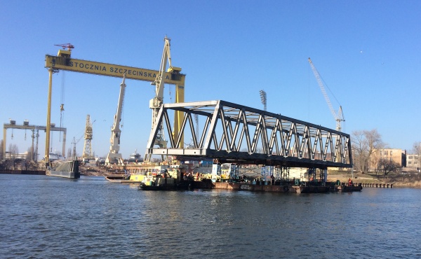 Montaż trzeciego przęsła Mostu Brdowskiego, fot. Jan Domański dla Mars Most Brdowski