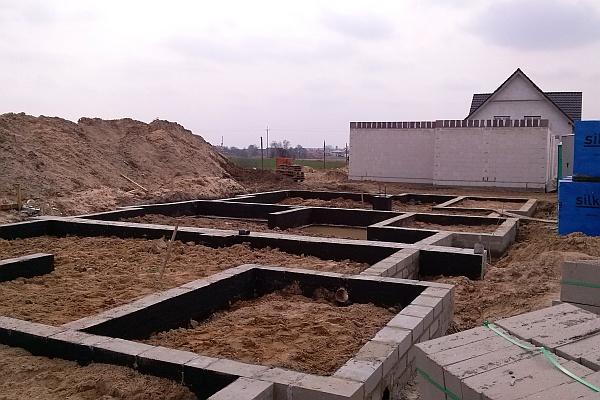 W Zalasewie mury idą w górę, fot. Planetbud Development W Zalasewie mury idą w górę, fot. Planetbud Development