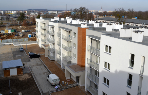Na ukończeniu jest III etap osiedla Reduta Nowe Podolany, w budowie są r&oacute;wnież kolejne budynki osiedla, fot. Ekonbud-Fadom