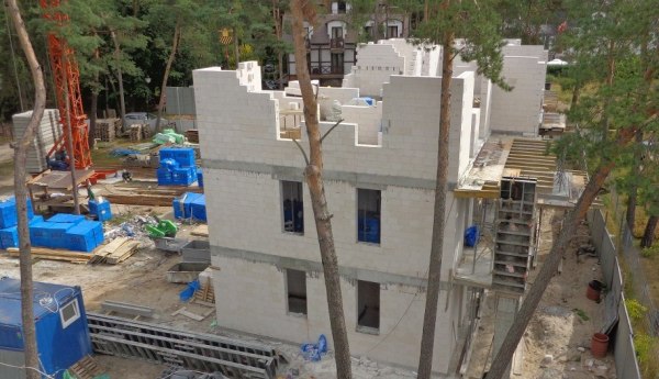 Budowa IV etapu inwestycji Rezydencja Park w Mielnie, fot.  Firmus Group