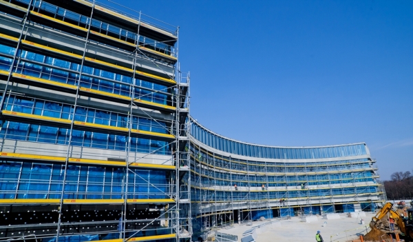 Warszawski biurowiec Royal Wilanów zostanie oddany do użytkowania w sierpniu, fot. Capital Park Warszawski biurowiec Royal Wilanów zostanie oddany do użytkowania w sierpniu, fot. Capital Park