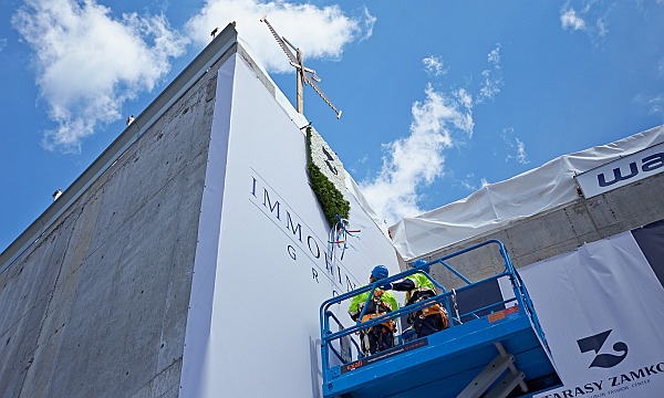 Zawieszenie wiechy na inwestycji Tarasy Zamkowe w Lublinie, fot. Immofinanz Group