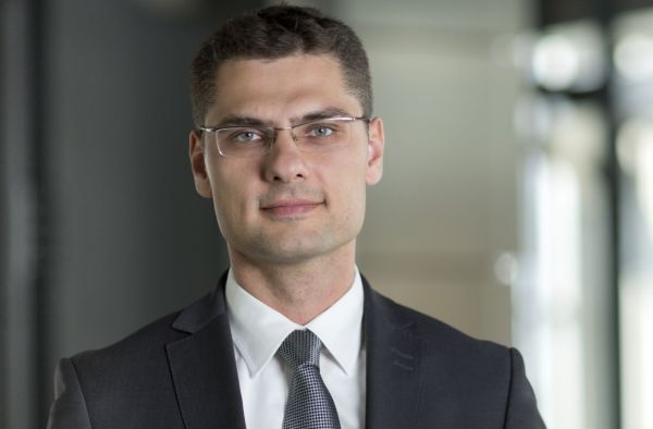 Przemysław Felicki, dyrektor w Dziale Rynk&oacute;w Kapitałowych w CBRE w Polsce