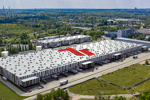 7R City Park Katowice I powstaje na terenach poprzemysłowych, w miejscu huty Szopienice.