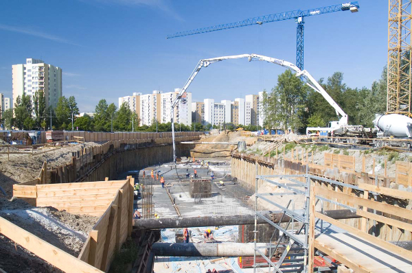 Wykonawcą Białego Domu jest Totalbud. Wykonawcą Białego Domu jest Totalbud.