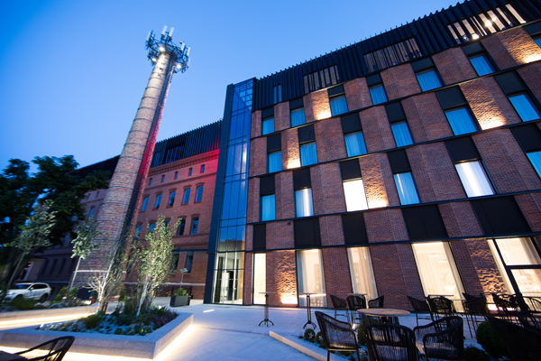 Calisia One - projekt rewitalziacyjny Antczak Investments w dawnej fabryce fortepianów. Calisia One - projekt rewitalziacyjny Antczak Investments w dawnej fabryce fortepianów.