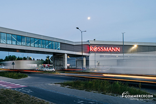 Commercecon rozbudowuje centra dystrybucyjne firmy Rossmann w Grudziądzu i Pyskowicach. Commercecon rozbudowuje centra dystrybucyjne firmy Rossmann w Grudziądzu i Pyskowicach.