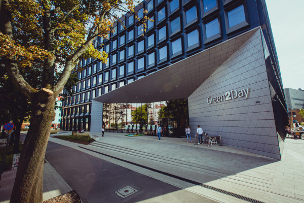 Biurowiec Green2Day powstał obok zbudowanego cztery lata temu Green Day. Fot. Skanska Biurowiec Green2Day powstał obok zbudowanego cztery lata temu Green Day. Fot. Skanska