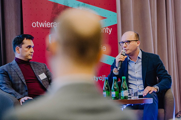 Od lewej: Roman Jakubowski z Unihouse i Artur Łeszczyński, menadżer Skanska Residential Development Poland.