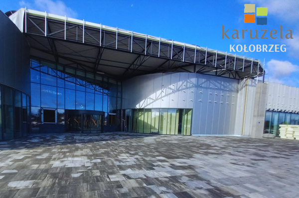 W Kołobrzegu powstaje kompleks łączący format galerii i parku handlowego.