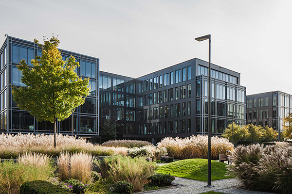 Kolejny budynek biurowej inwestycji The Park Warsaw otrzymał certyfikat BREEAM. Kolejny budynek biurowej inwestycji The Park Warsaw otrzymał certyfikat BREEAM.
