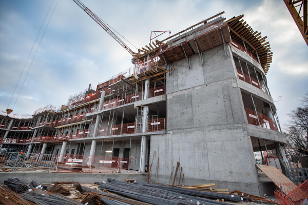 Biurowiec DSV powstaje przy rogu ulic Marynarskiej i Taśmowej w Warszawie Biurowiec DSV powstaje przy rogu ulic Marynarskiej i Taśmowej w Warszawie