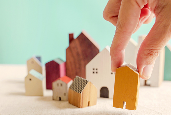 Sprawdź skalę wstrzymanych inwestycji. Kompas Inwestycji przygotował dane dotyczące zamrożonych projektów.